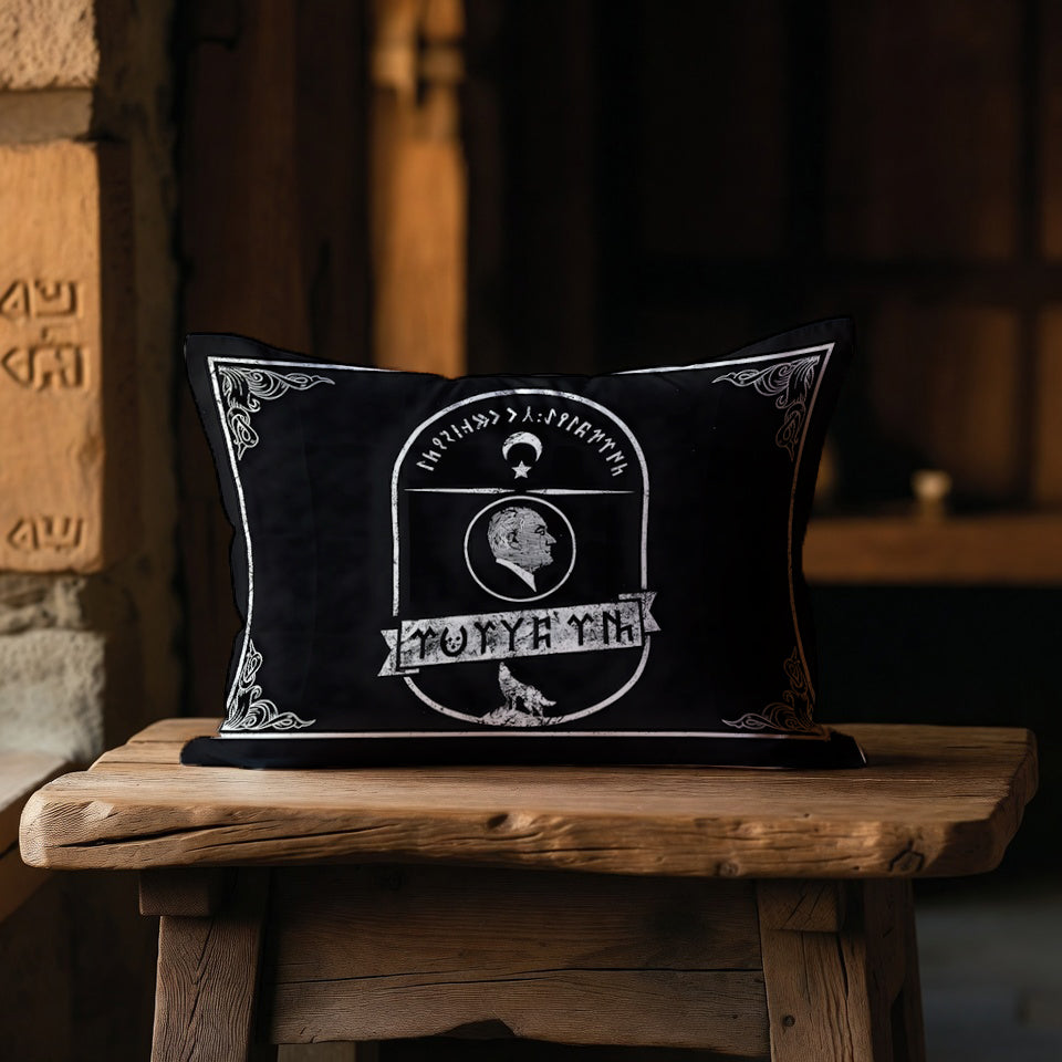 Göktürkçe Yazılı Atatürk Yastık Kılıfı | 50x70 cm