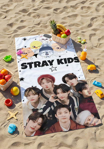 Stray Kids Plaj Havlusu – Enerji Dolu K-Pop Plaj Stili!