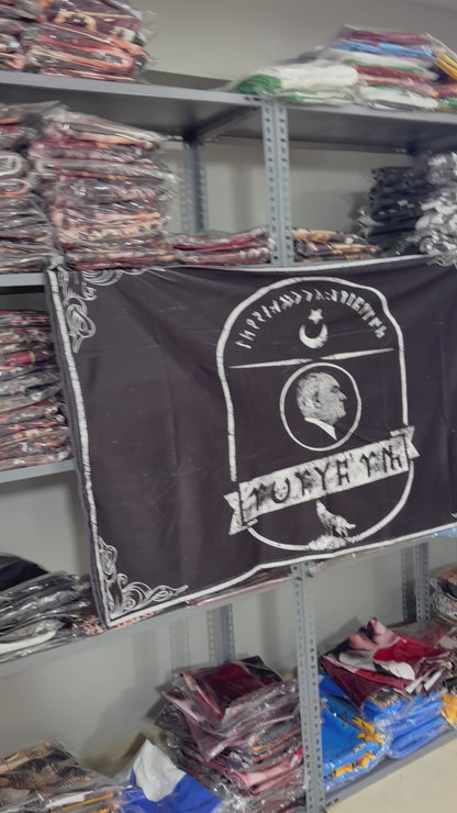 Atatürk Siluetli Göktürk Yazılı Bozkurt Temalı Duvar Örtüsü